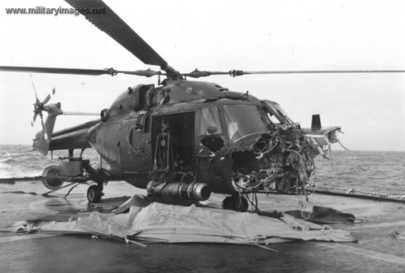 Falklands_War_HMS_Broadsword_damage_zpsdef1f407.jpg