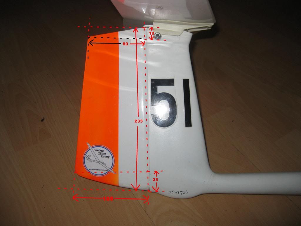 Cirrus_75_Staart002_zpscbc16738.jpg