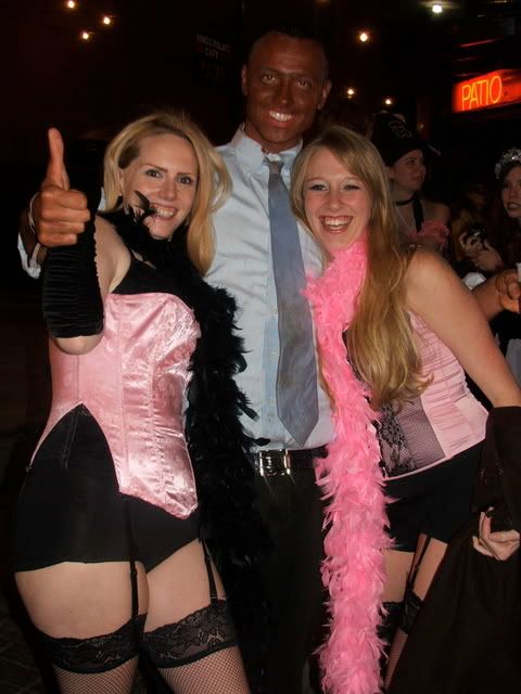 OBAMA WITH THE PUSSYCAT DOLLS