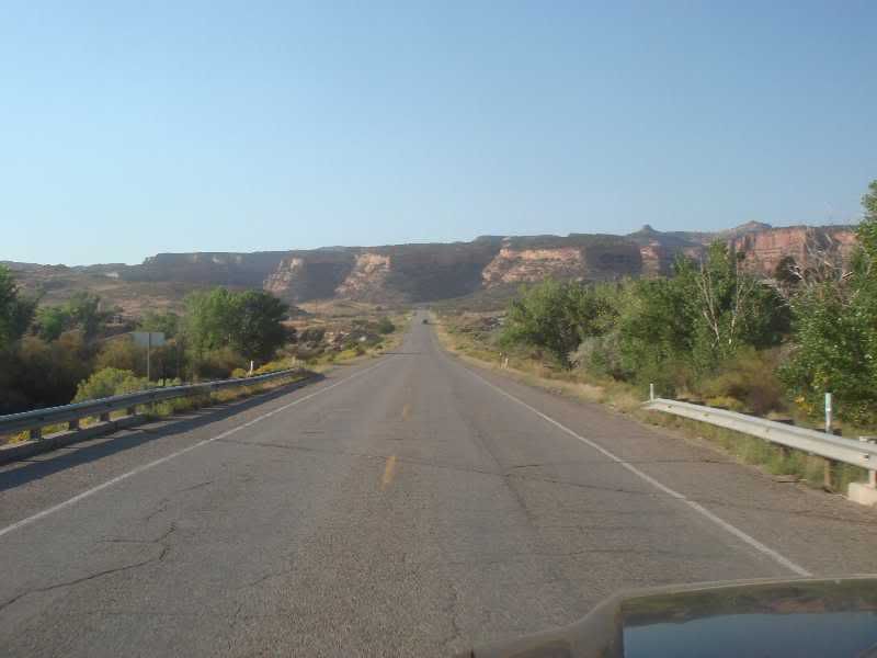 [Image: coloradomonument001.jpg]