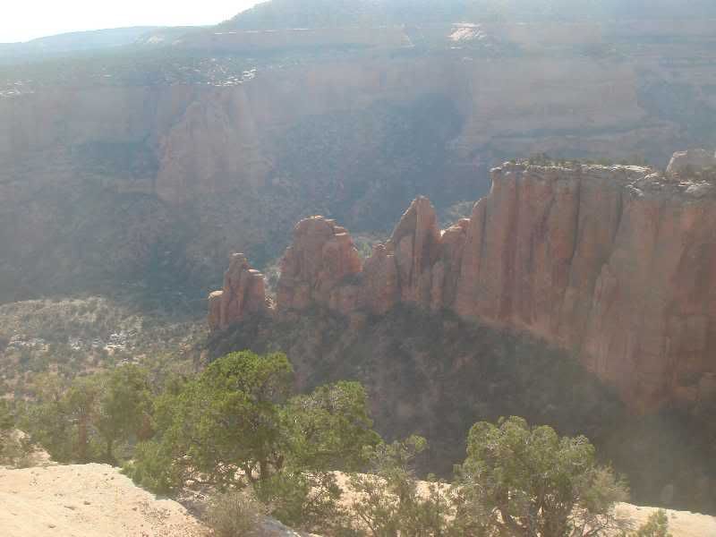 [Image: coloradomonument045.jpg]