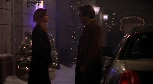AllyMcBealS04E12-HatsOffToLarry-15.jpg