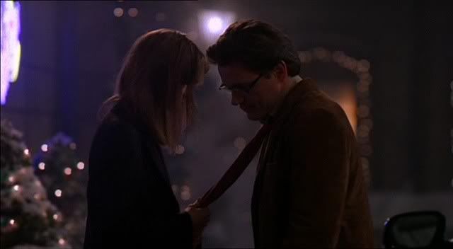 AllyMcBealS04E12-HatsOffToLarry-18.jpg
