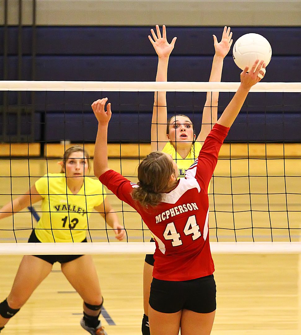 IMAGE: http://i137.photobucket.com/albums/q225/zivnuska/2011/PZIV1865-Edit.jpg