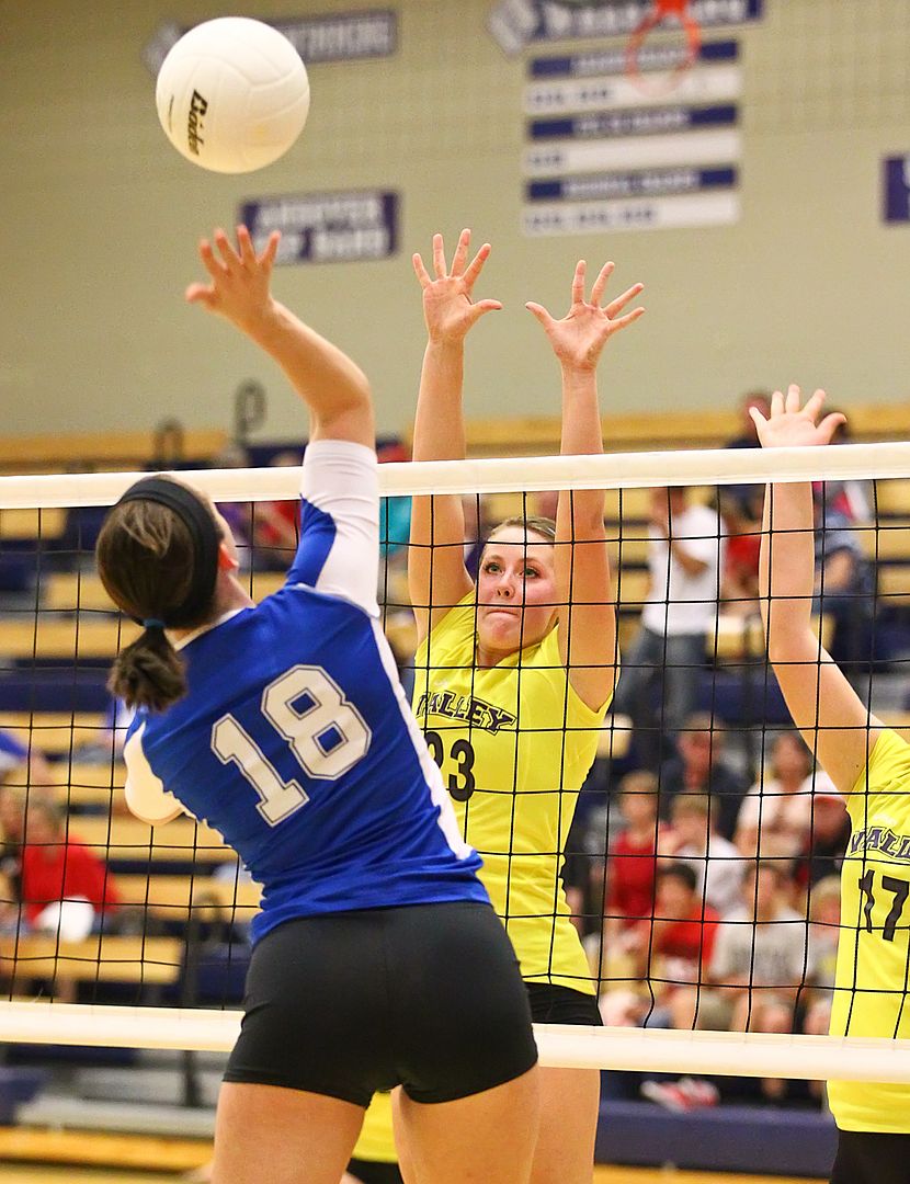 IMAGE: http://i137.photobucket.com/albums/q225/zivnuska/2011/PZIV1987-Edit-2.jpg