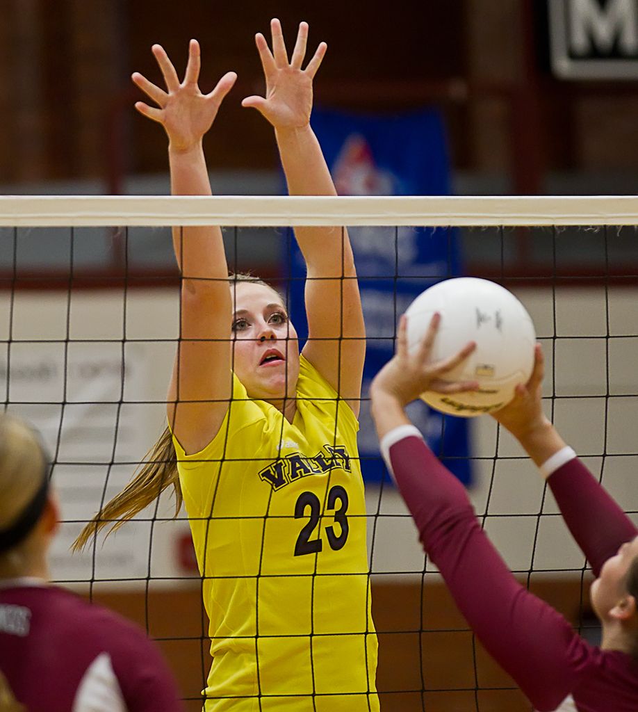 IMAGE: http://i137.photobucket.com/albums/q225/zivnuska/2011/PZIV5539-Edit.jpg