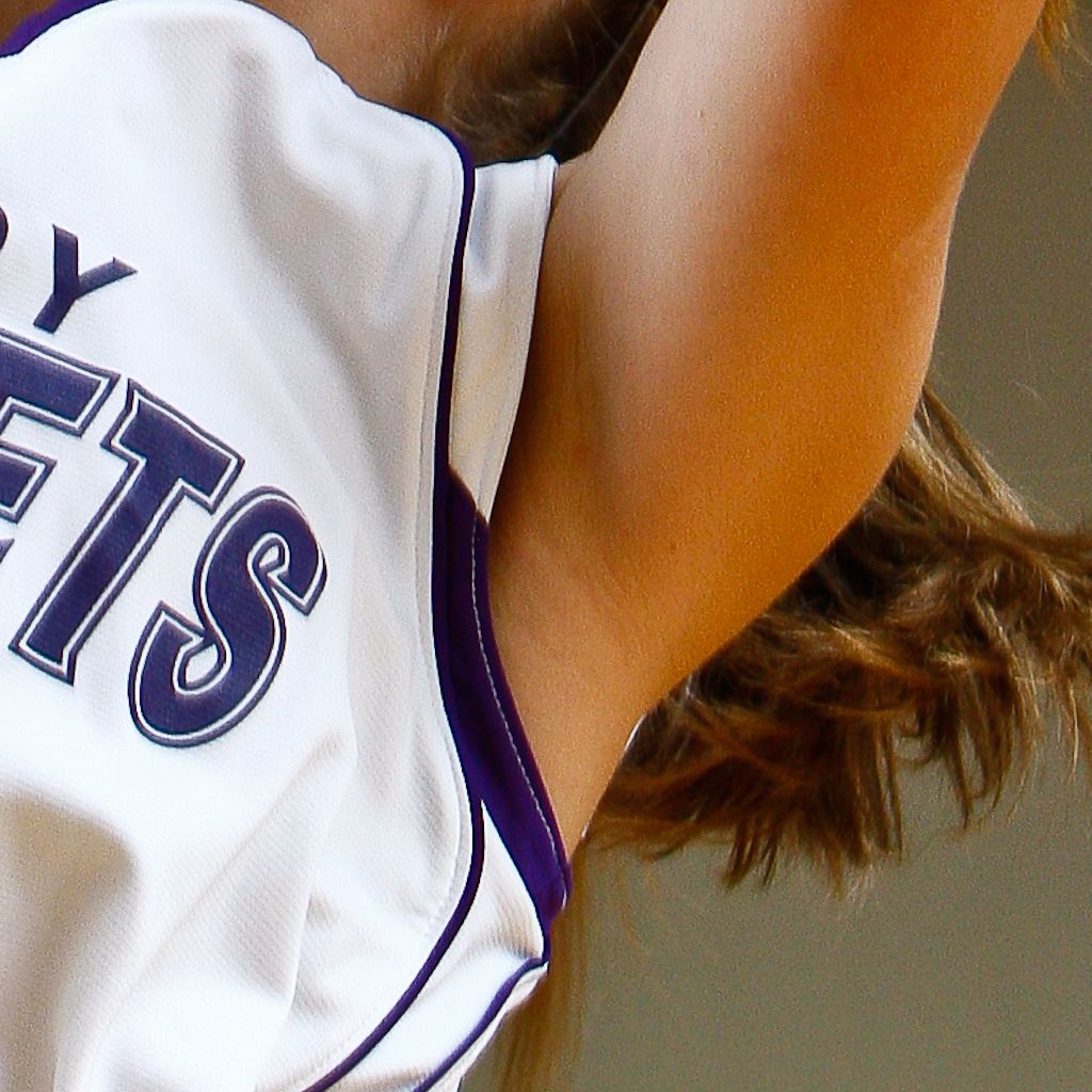 IMAGE: http://i137.photobucket.com/albums/q225/zivnuska/_D3E2783-2-2.jpg