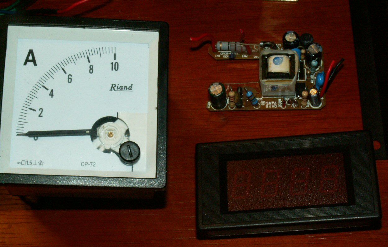 Fonte12a20V10A-Detalhedosinstrumentosdemedidaefontedecelular.jpg