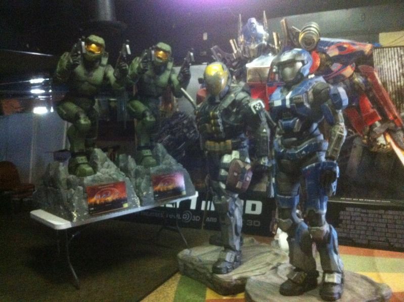 halo life size statue