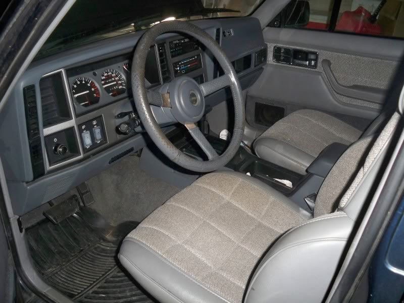 Jeep Cherokee Xj Interior. The interior was really clean.