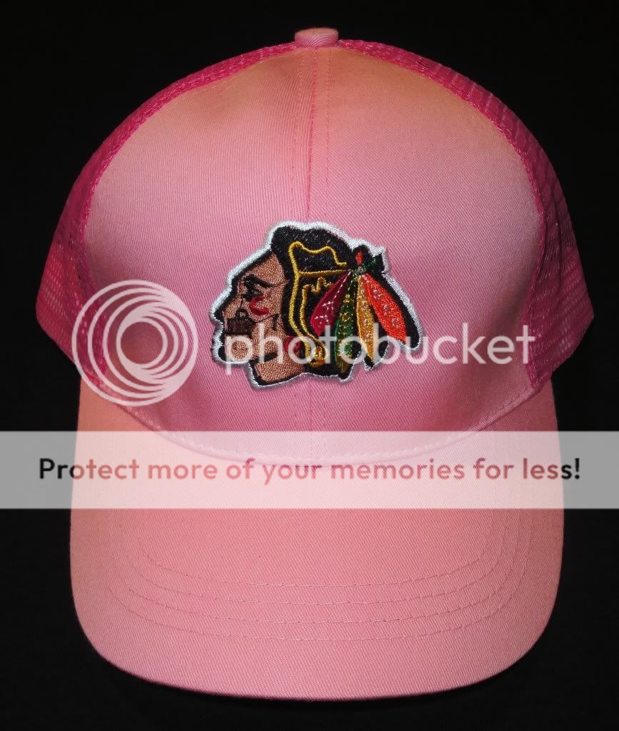 this chicago blackhawks baseball hat has the blackhawks logo 