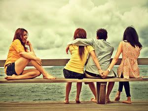 https://i137.photobucket.com/albums/q235/kietasvaikis/Bizzare_Love_Triangle_by_hamkahatta.jpg